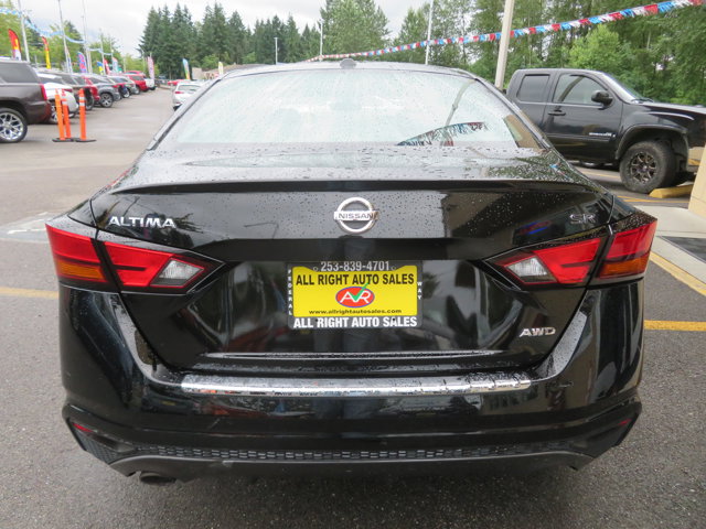 2019 Nissan Altima 2.5 SR photo 4