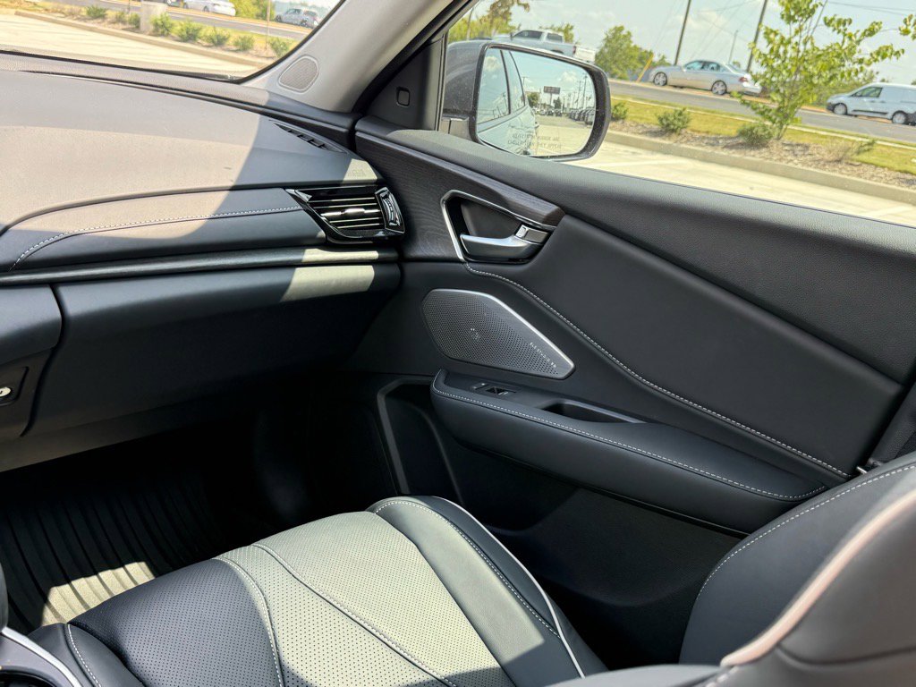 2025 Acura RDX Advance photo 11