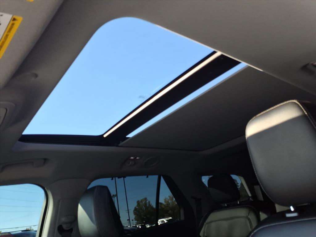2023 Ford Explorer Limited photo 3