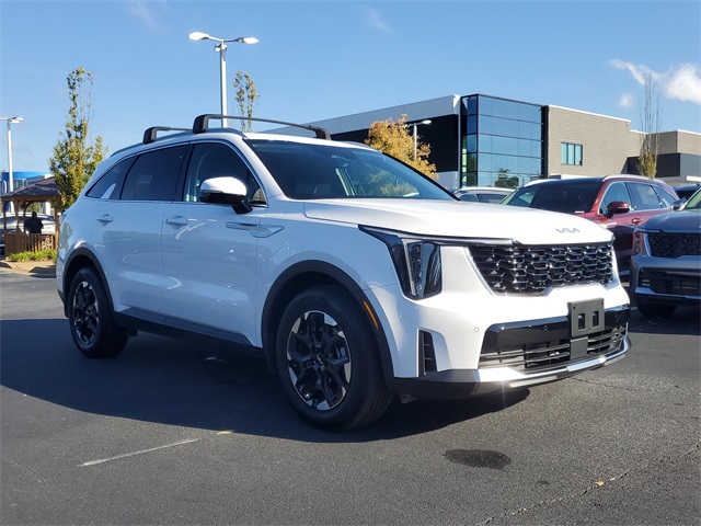 2025 Kia Sorento S photo 2