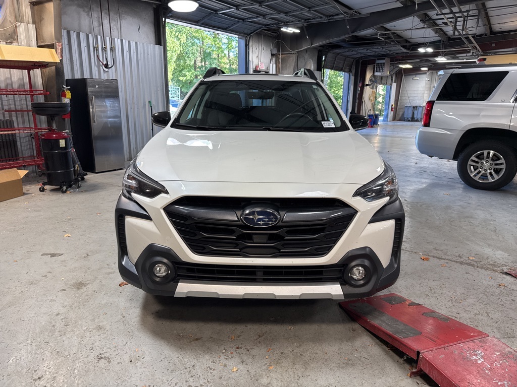 2023 Subaru Outback Limited XT photo 2