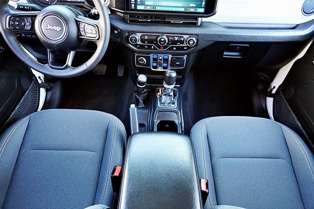 Used 2024 White Jeep Sport S 4xe image 21