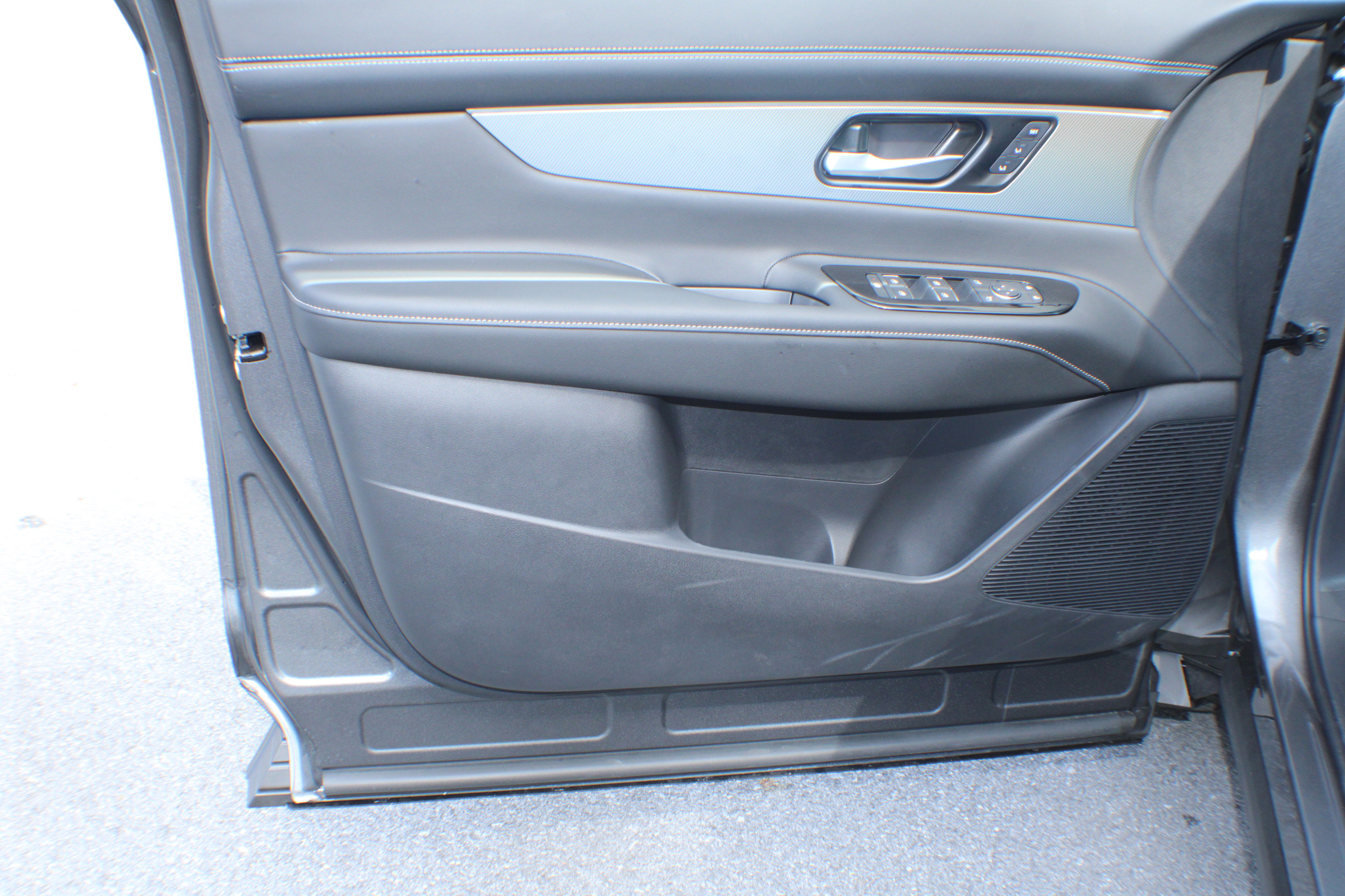 2025 Nissan Murano SL photo 6
