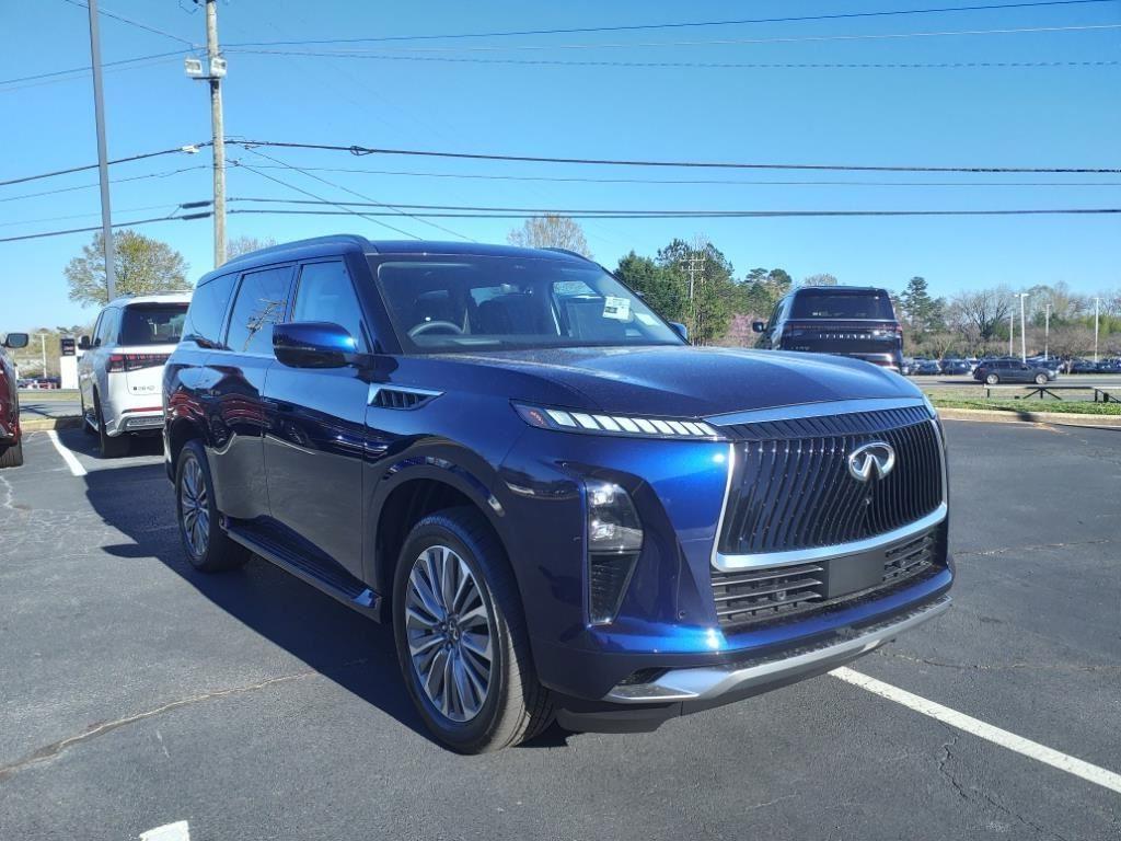 2025 INFINITI QX80 Luxe 4WD's photo