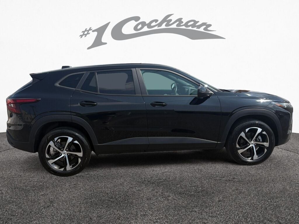 2024 Chevrolet Trax photo 8