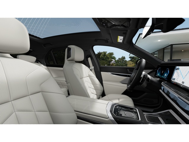 2026 Bmw 750e photo 9