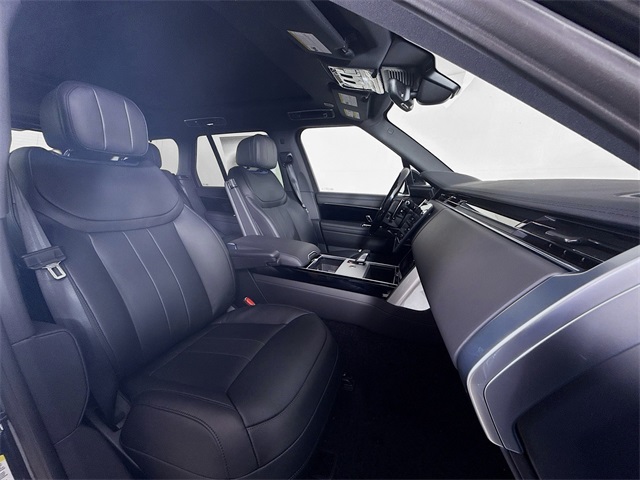 2025 Land Rover Range Rover SE photo 25