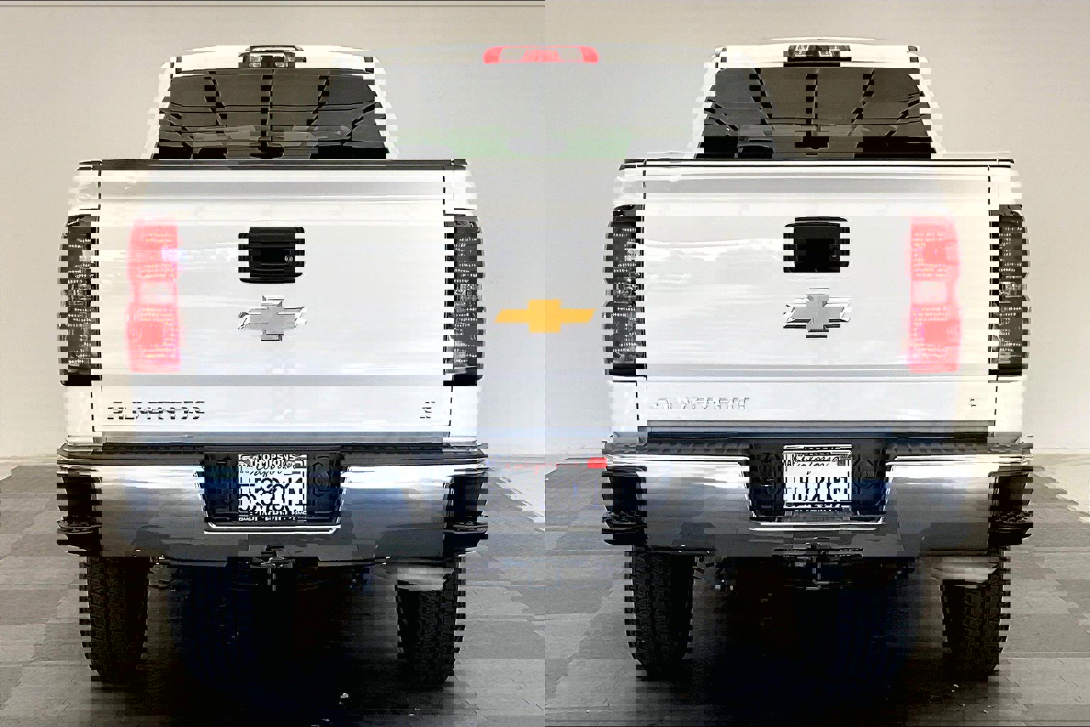 2015 Chevrolet Silverado 1500 LT photo 3