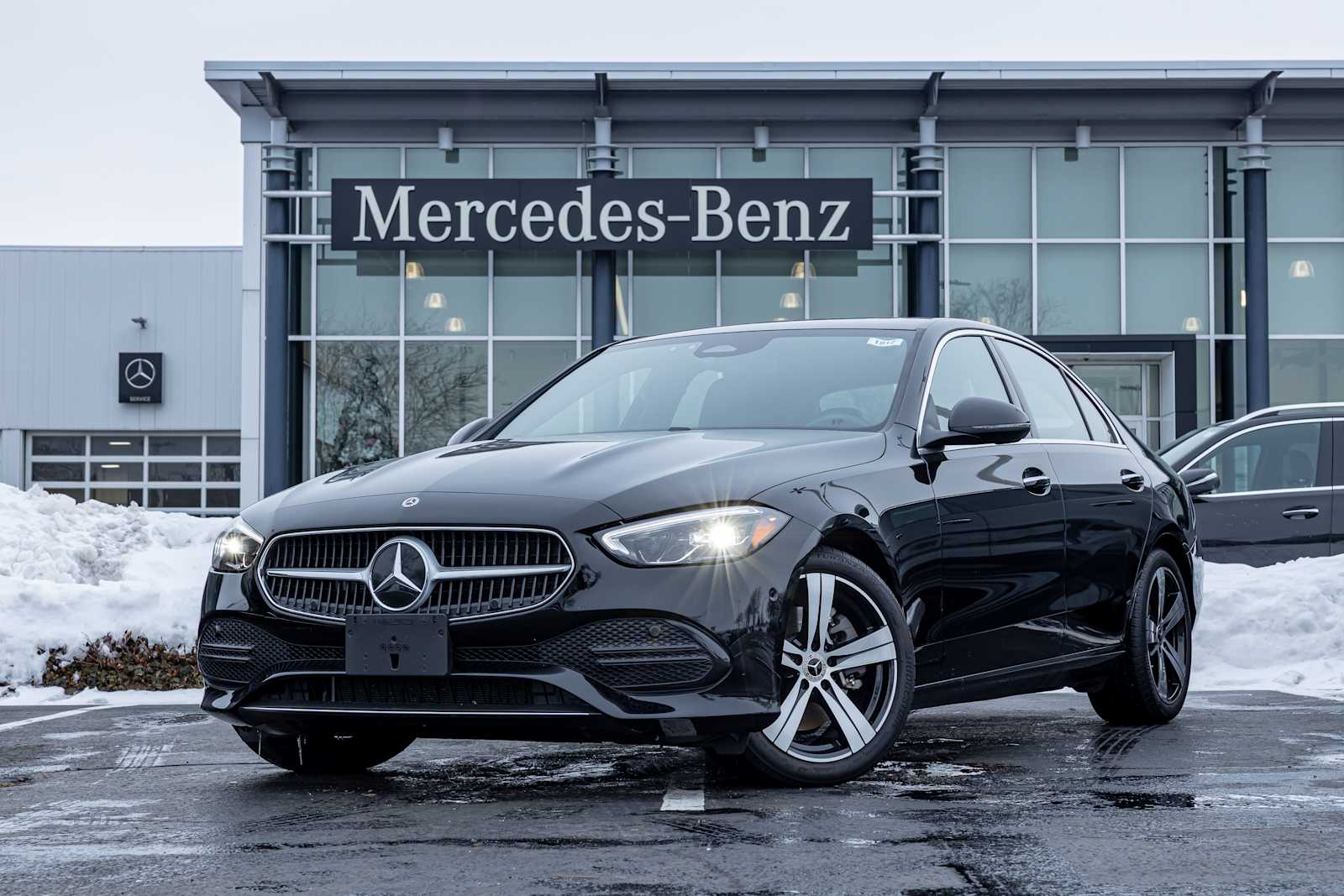 2025 Mercedes-Benz C-Class Sedan C 300's photo