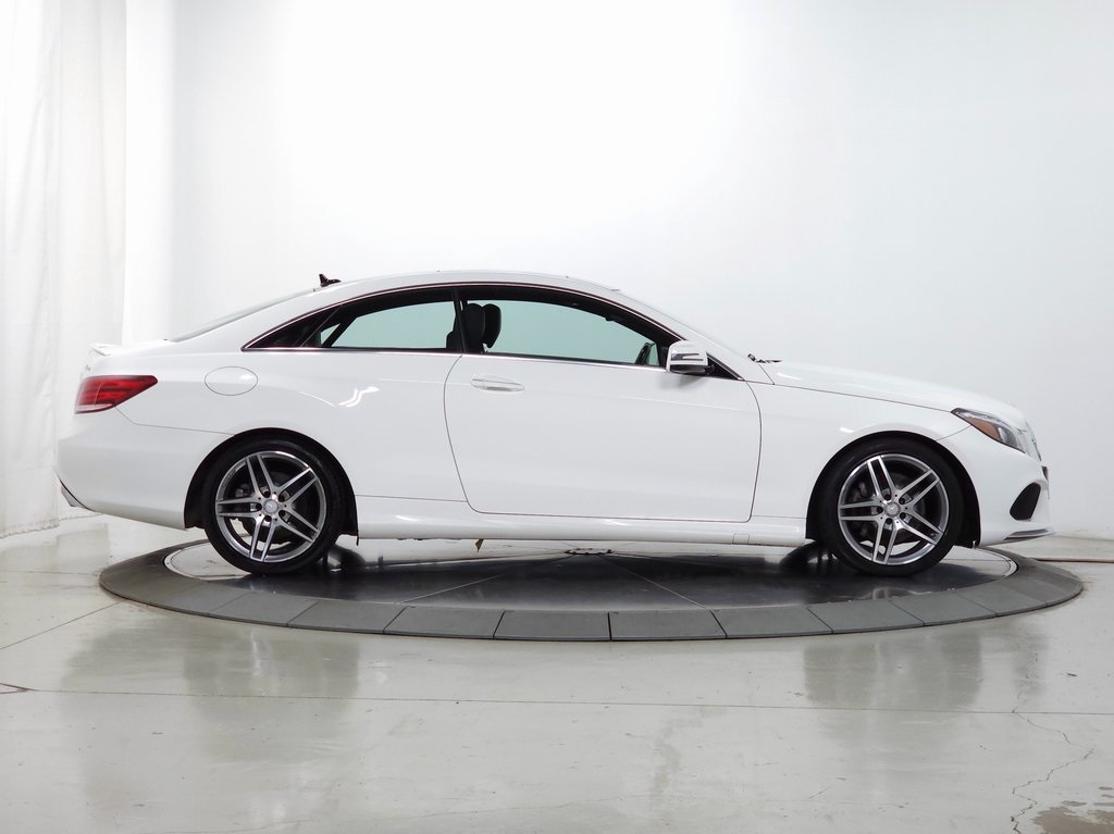 2016 Mercedes Benz E 400 4MATIC photo 6