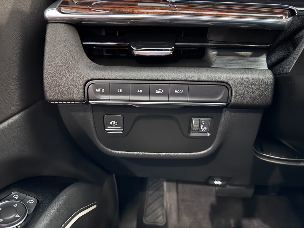2022 Cadillac Escalade Premium Luxury photo 25