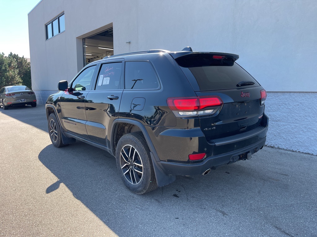 2021 Jeep Grand Cherokee Trailhawk photo 2