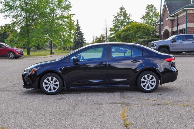 2024 Toyota Corolla LE photo 6