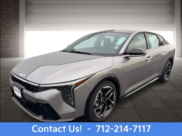 2025 Kia K4 GT-Line's photo