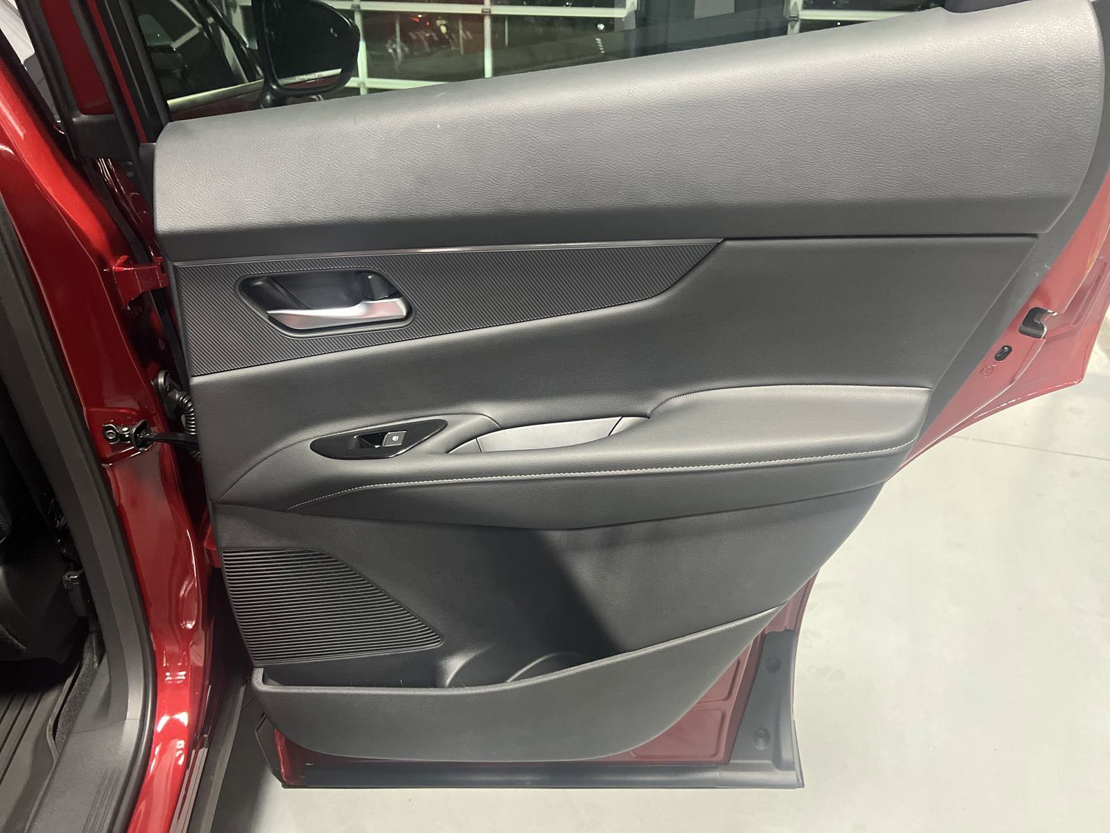 2025 Nissan Murano SV photo 18