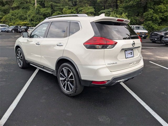 2017 Nissan Rogue SL photo 4