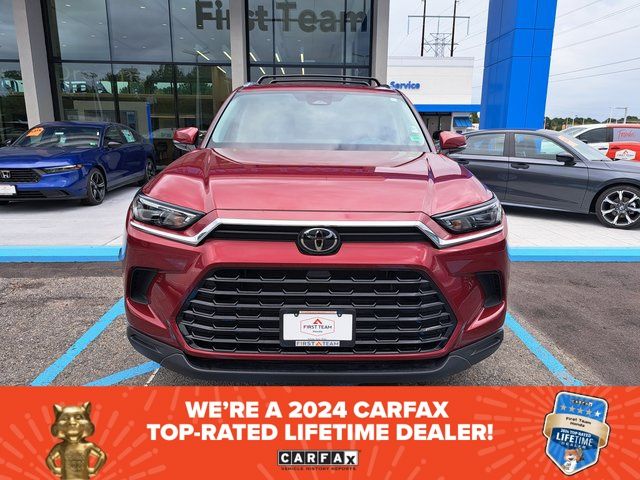 2024 Toyota Grand Highlander Hybrid XLE photo 2