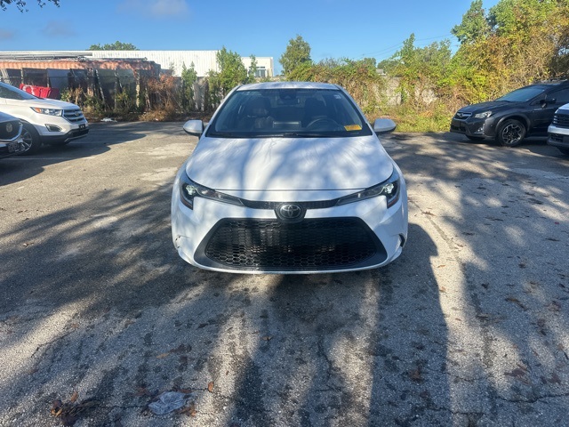 2021 Toyota Corolla LE photo 2