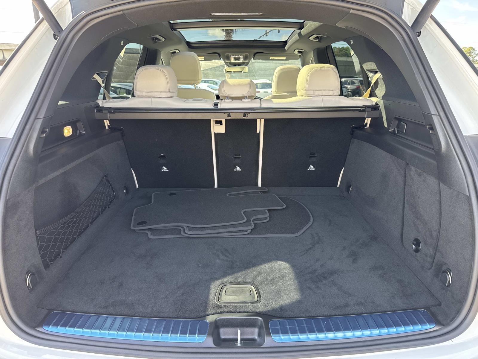 2026 Mercedes Benz GLE 350 4MATIC photo 4