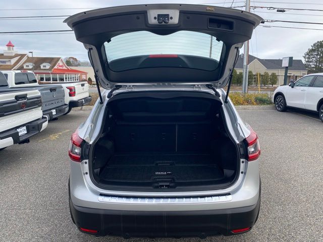 2022 Nissan Rogue Sport SV photo 4