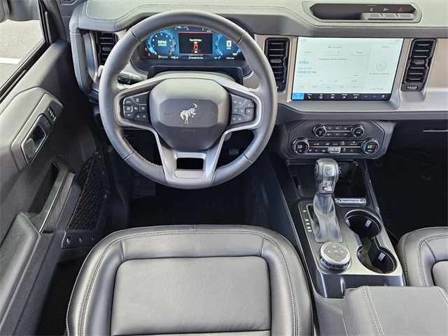 2025 Ford Bronco Outer Banks photo 12