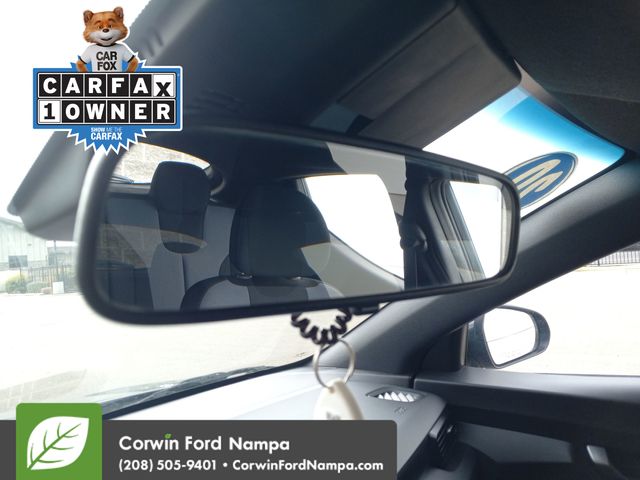 2020 Hyundai Veloster 2.0L Premium photo 21