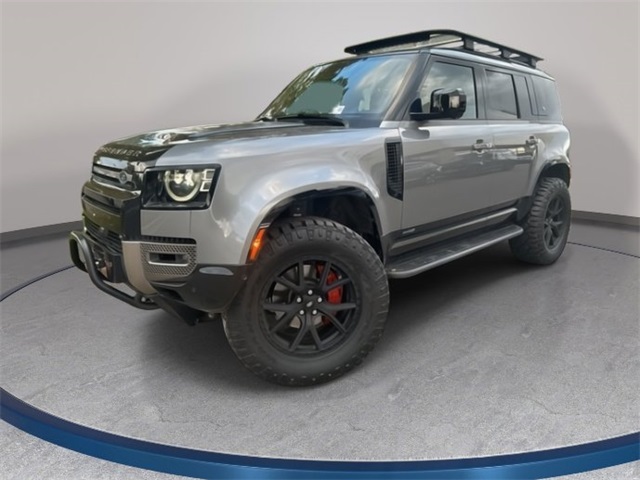 2023 Land Rover Defender X's photo