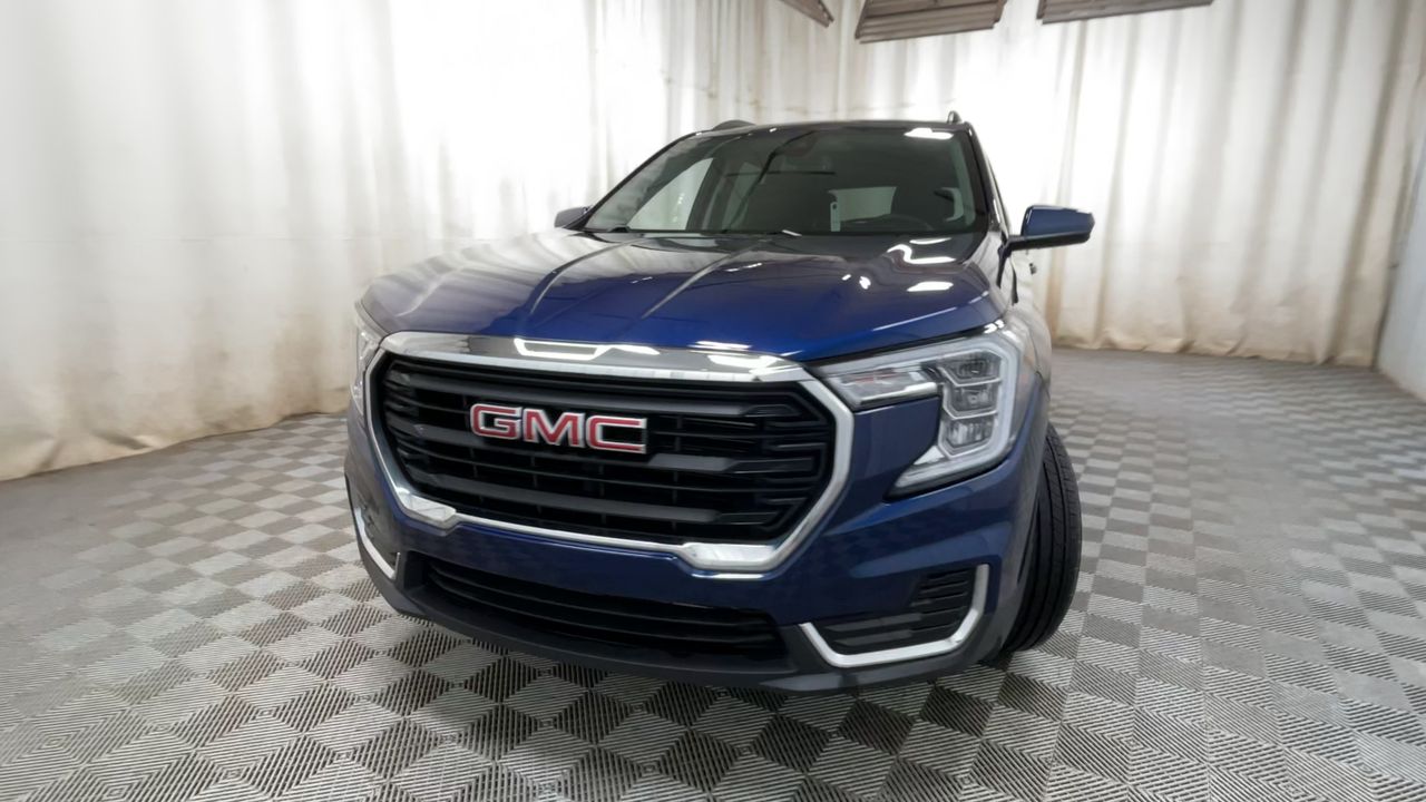 2022 Gmc Terrain SLE photo 3