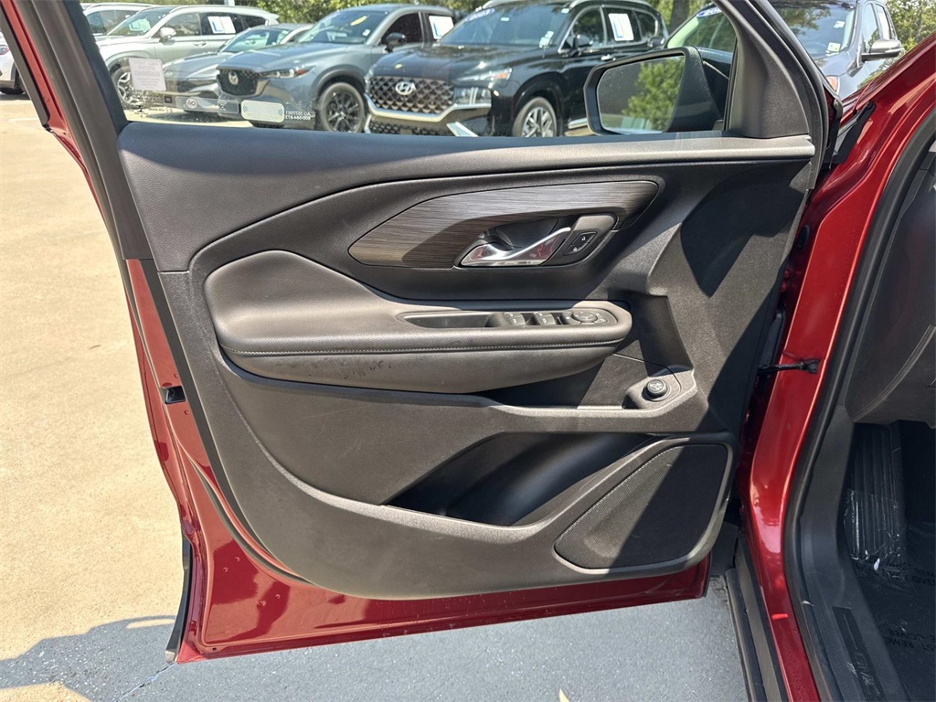 2023 Gmc Terrain SLE photo 17