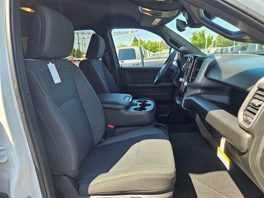 2025 Ram 2500 Tradesman photo 31