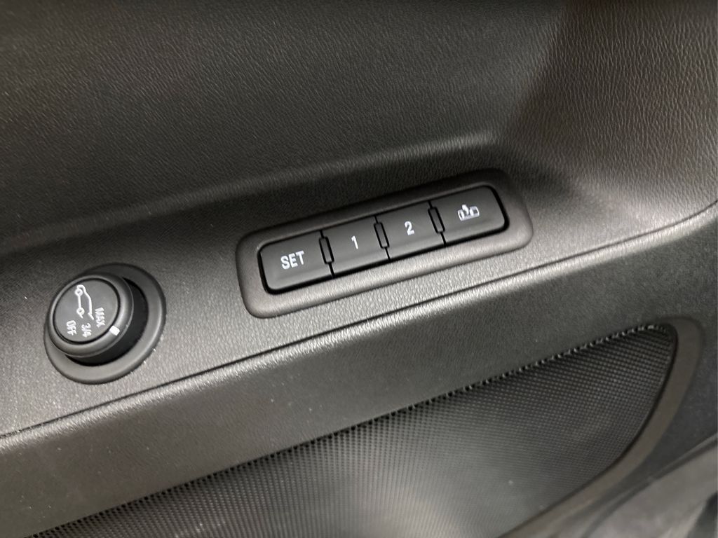 2018 Chevrolet Equinox Premier photo 21