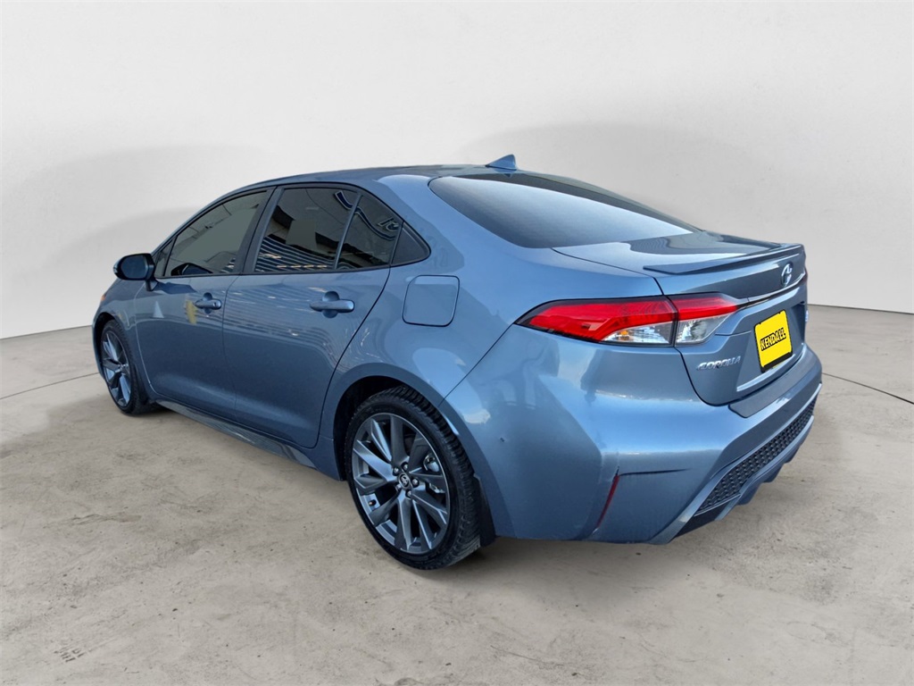 2021 Toyota Corolla SE photo 3