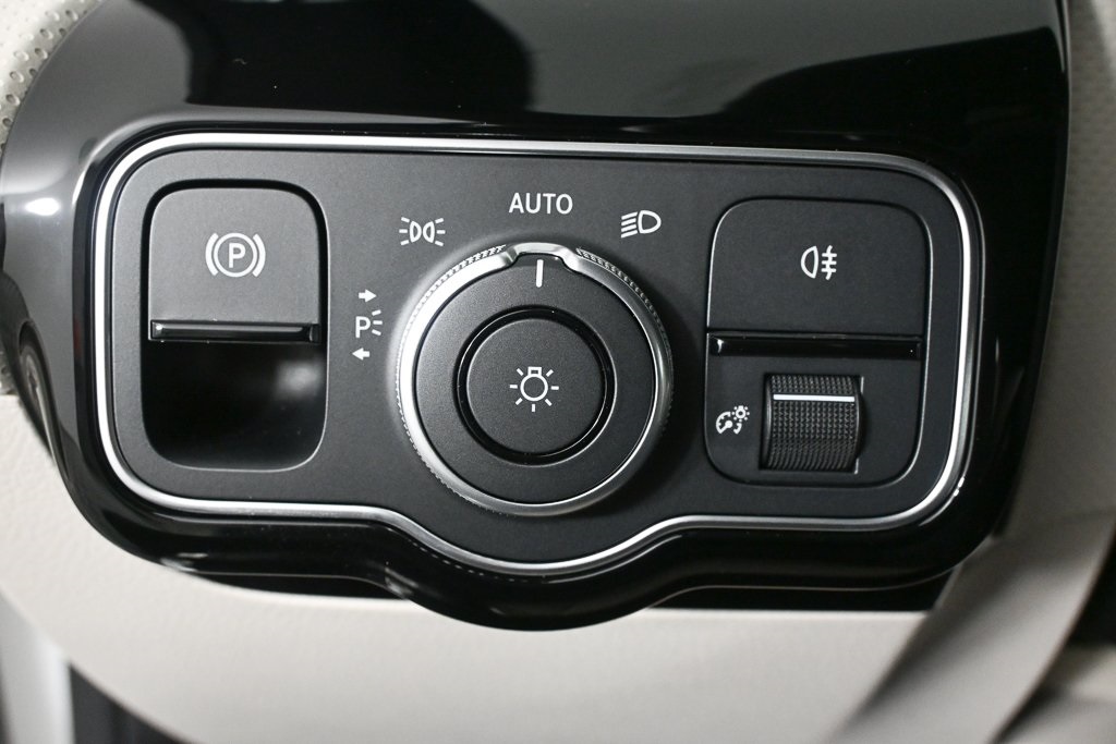 2026 Mercedes Benz CLA 250 photo 8