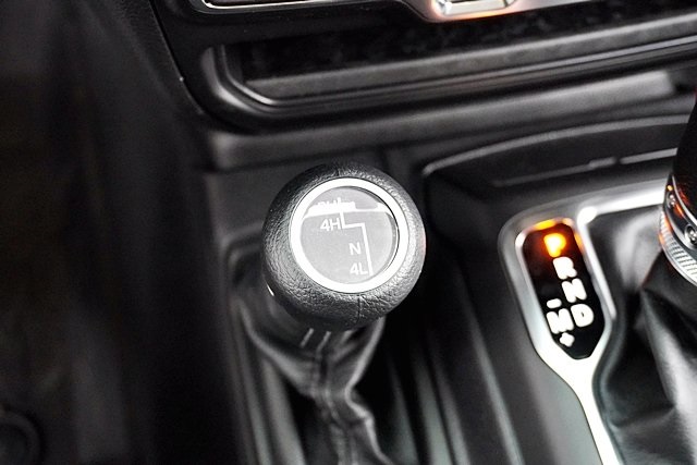 New 2026 Bright White Clear-Coat Exterior Paint Jeep Sport image 35