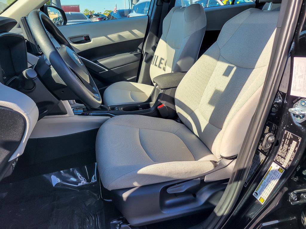 2025 TOYOTA COROLLA CROSS - Image 12