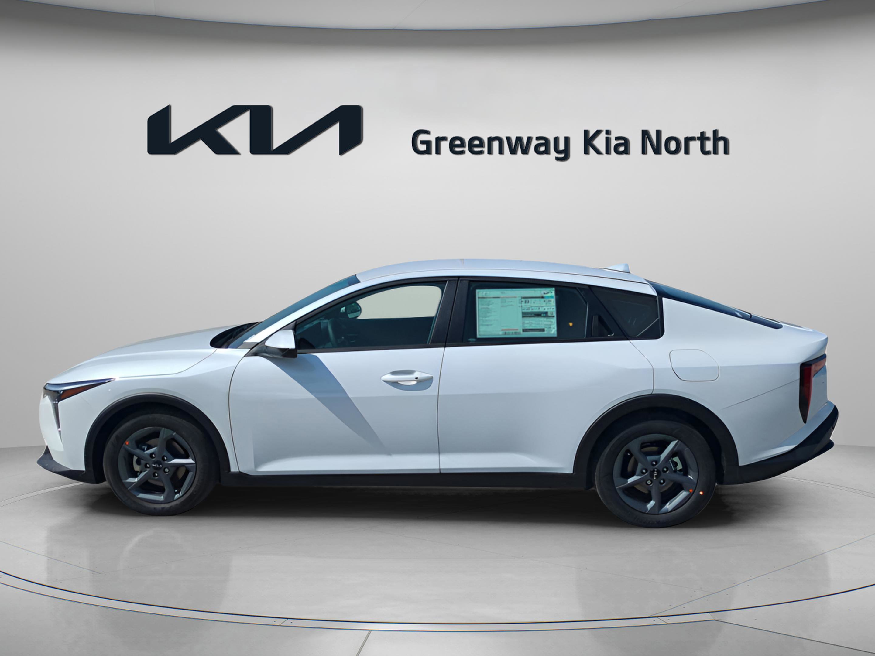 2025 Kia K4 LXS photo 4