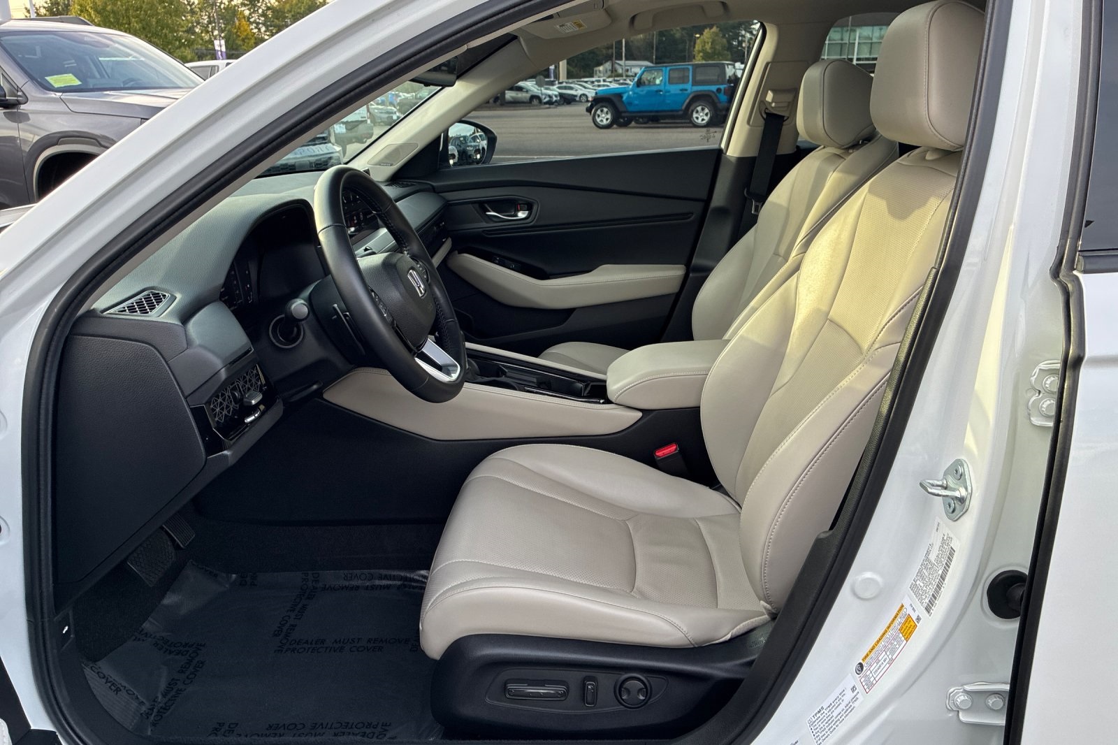 2024 Honda Accord Hybrid Touring photo 9