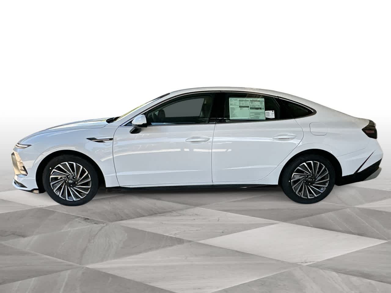 2025 Hyundai Sonata Hybrid SEL photo 5