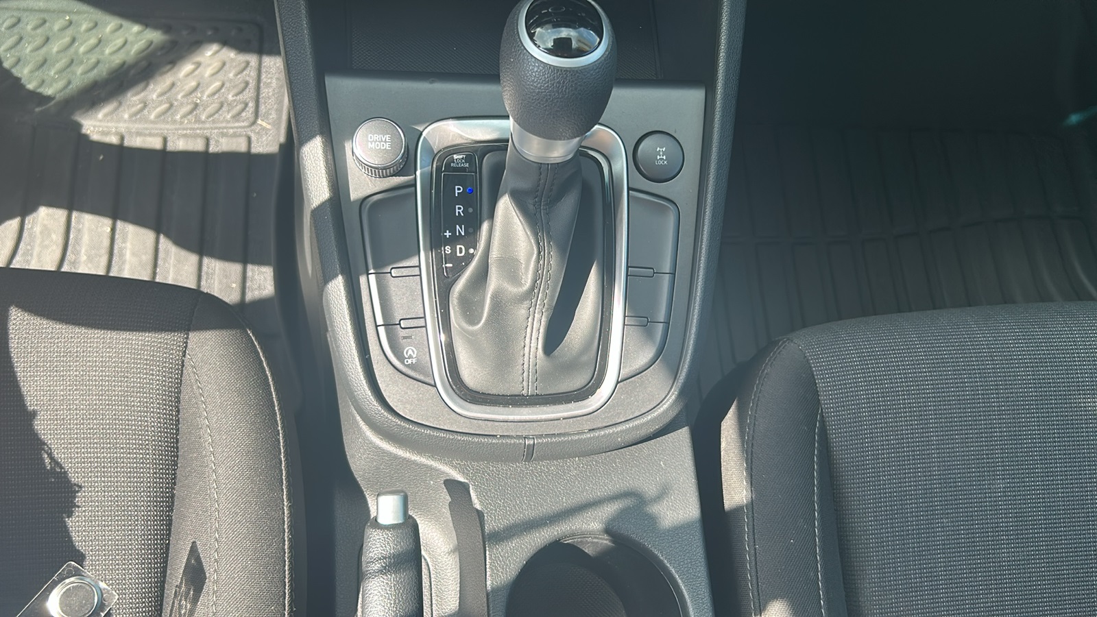 2023 Hyundai Kona SEL photo 21