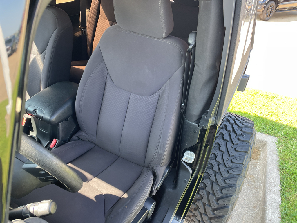 2013 Jeep Wrangler Sport photo 12