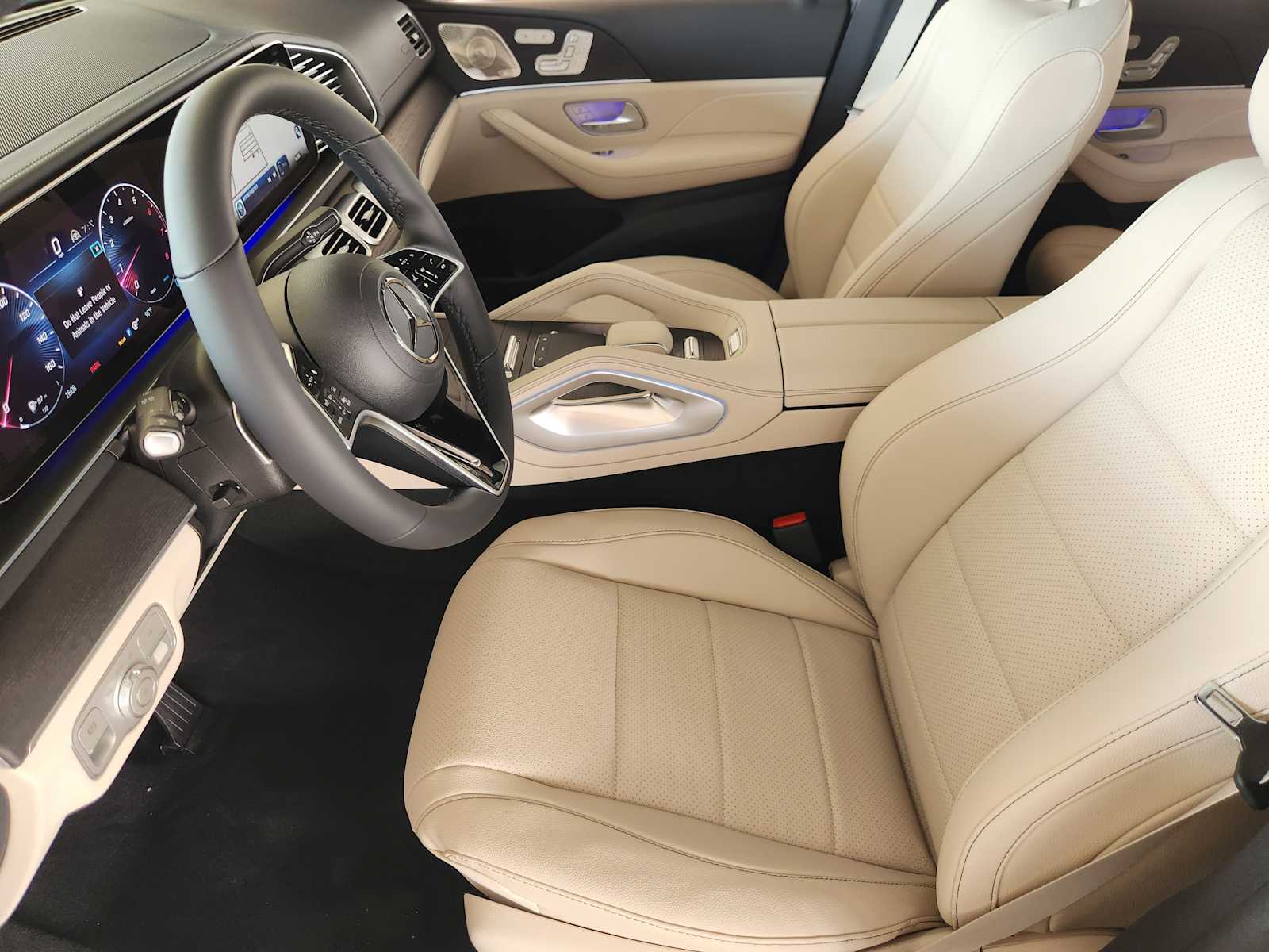 2026 Mercedes Benz GLS 450 4MATIC photo 8