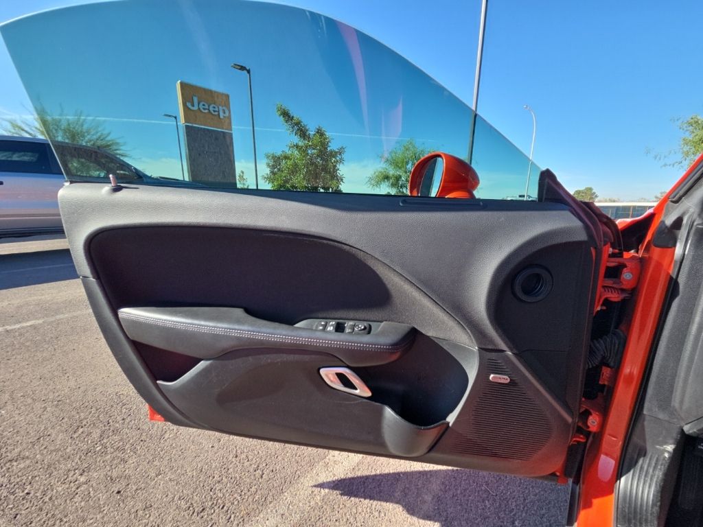 2018 Dodge Challenger R/T photo 11