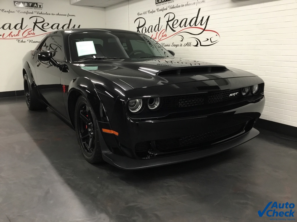 2018 Dodge Challenger SRT8 photo 3