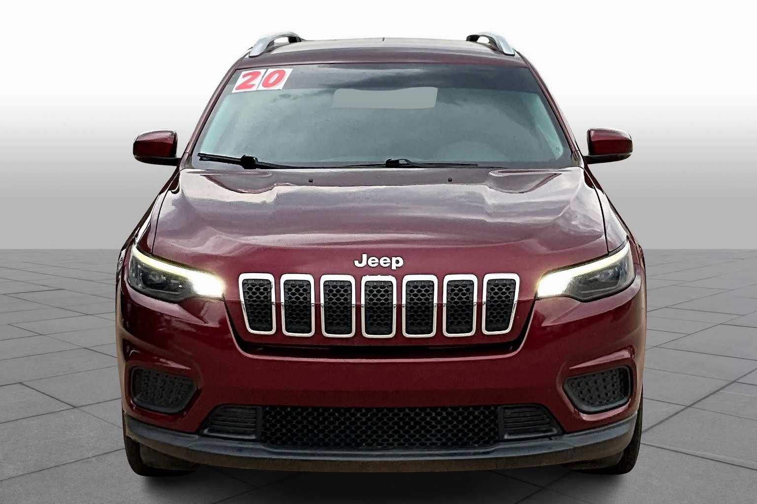 2020 Jeep Cherokee Latitude photo 3