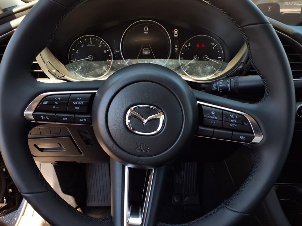 2025 Mazda Mazda3 Sedan 2.5 Select Sport photo 10