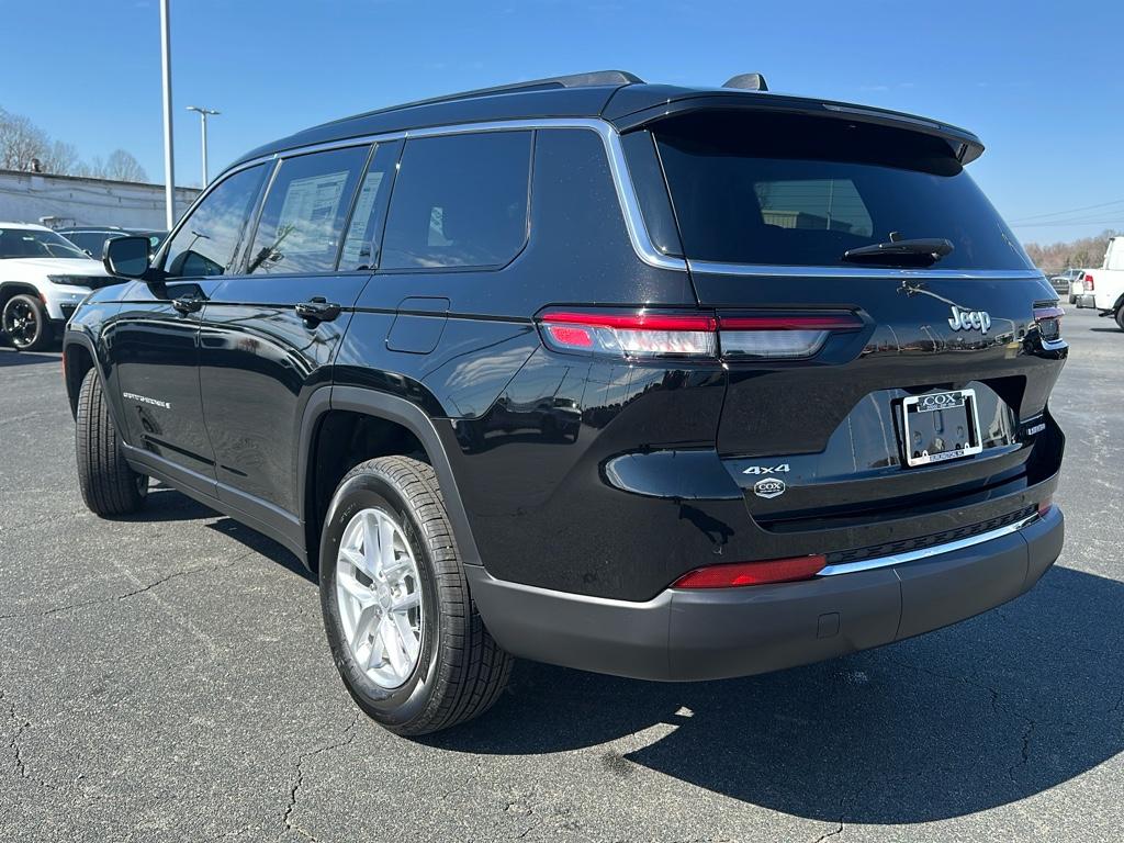 2025 Jeep Grand Cherokee Laredo X photo 4