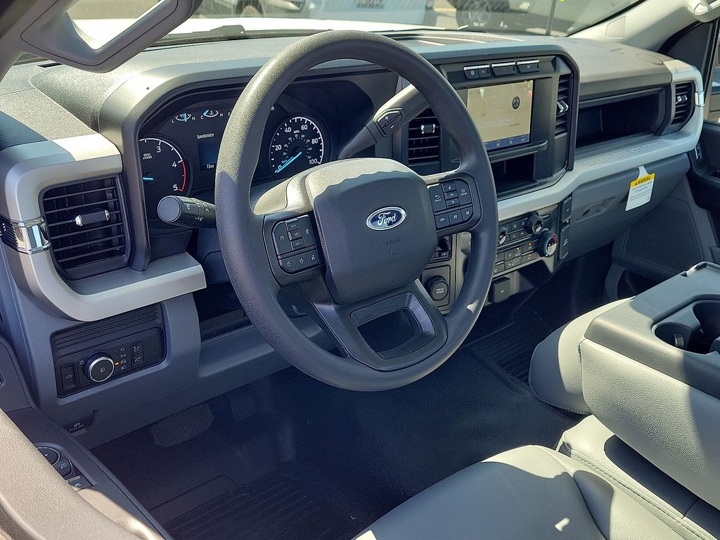 2024 Ford F-350 XL photo 6