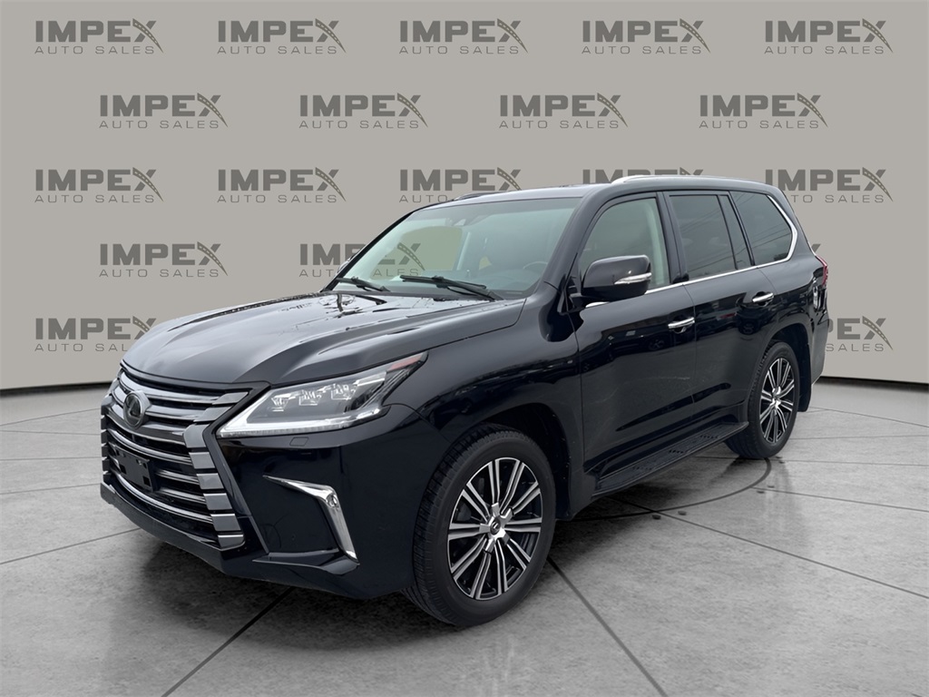 2021 Lexus LX 570's photo