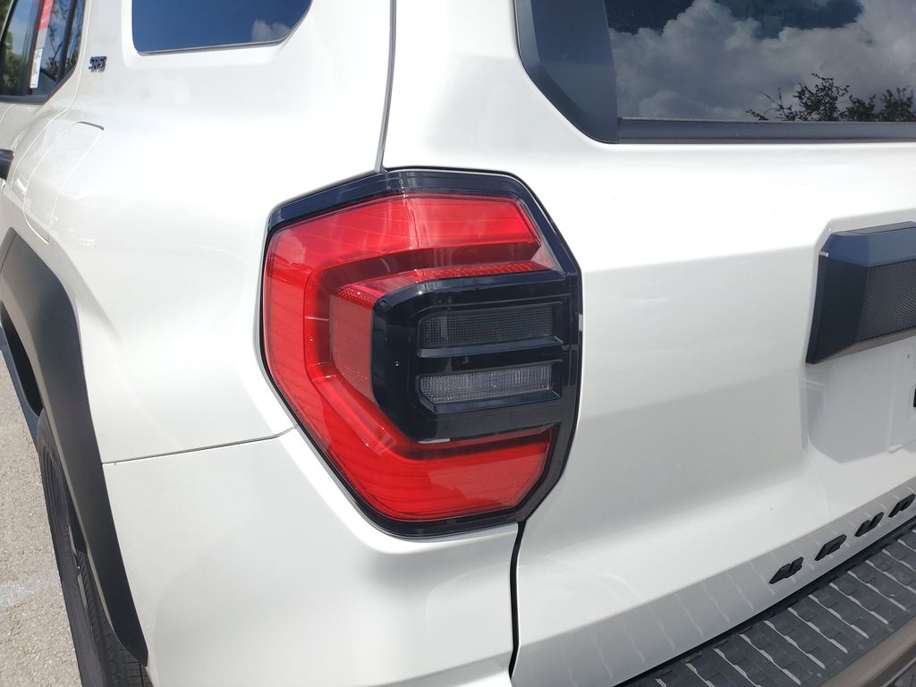 2025 Toyota 4Runner SR5 photo 12