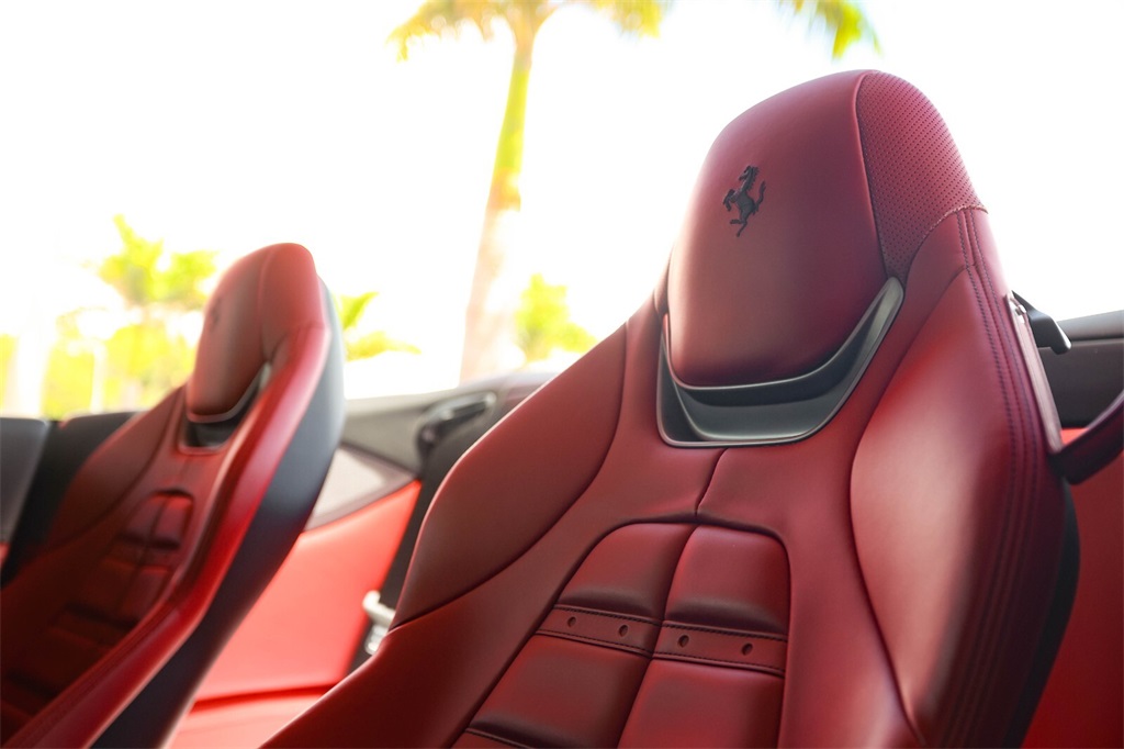 2022 Ferrari Portofino Base photo 34